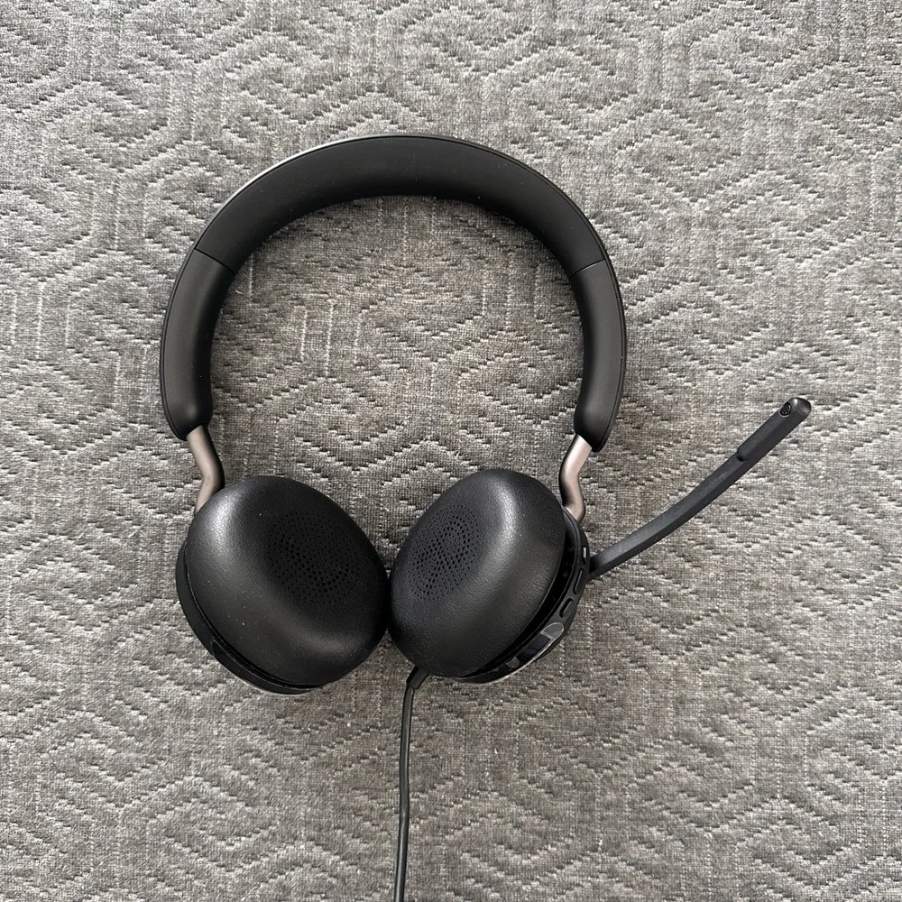 Headset with mic and keyboard